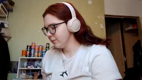 Snapshot of lavonesorge chatting on February 2, 9:19 am Adeline online show from February 2, 9:19 am