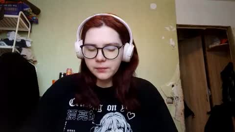 Snapshot of lavonesorge chatting on February 6, 9:23 am Adeline online show from February 6, 9:23 am