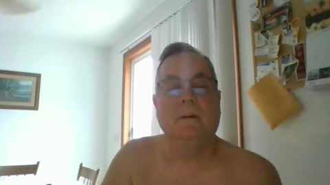 lawnboy62 online show from February 11, 10:50 pm