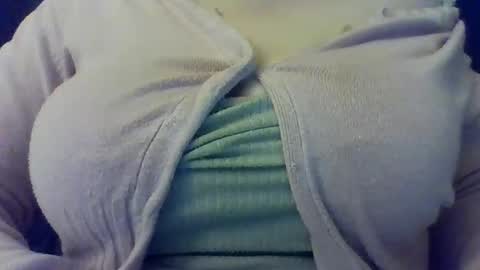 layannalea online show from November 6, 6:14 am