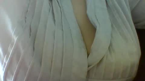 layannalea online show from March 10, 10:04 pm