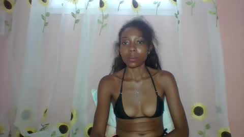 layannek online show from March 22, 3:54 am