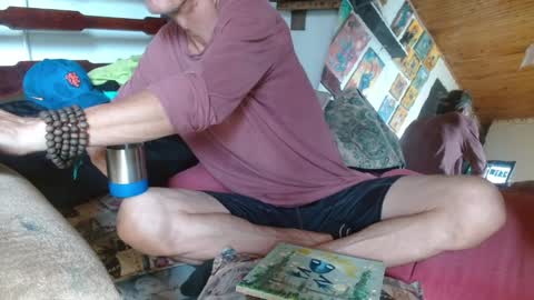 Snapshot of laye19 chatting on December 21, 6:23 pm Laye19 online show from December 21, 6:23 pm