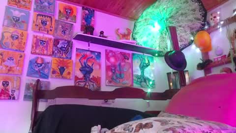 Snapshot of laye19 chatting on January 2, 2:35 pm Laye19 online show from January 2, 2:35 pm