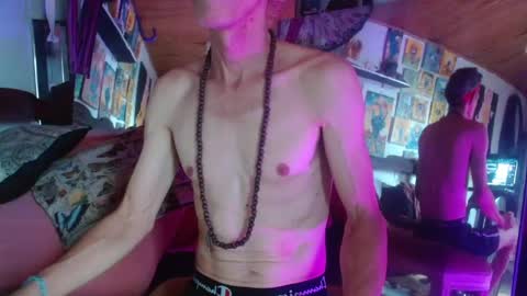 Snapshot of laye19 chatting on January 6, 9:54 pm Laye19 online show from January 6, 9:54 pm