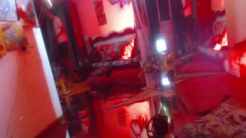 Snapshot of laye19 chatting on February 2, 1:12 am Laye19 online show from February 2, 1:12 am