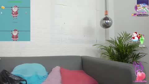 Layla online show from December 30, 1:58 am