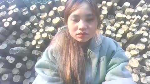 Snapshot of layla_999 chatting on January 13, 2:17 am layla_999 online show from January 13, 2:17 am