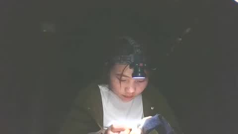 Snapshot of layla_999 chatting on January 15, 2:16 am layla_999 online show from January 15, 2:16 am