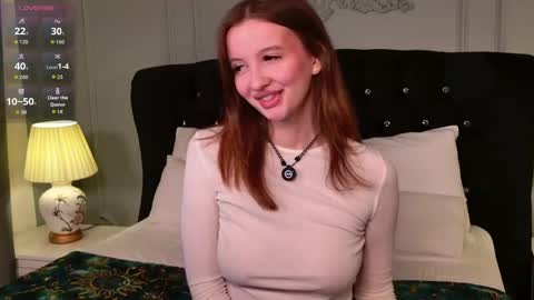 Snapshot of layla_bloom chatting on April 15, 5:42 pm Your sweet girl-next-door online show from April 15, 5:42 pm