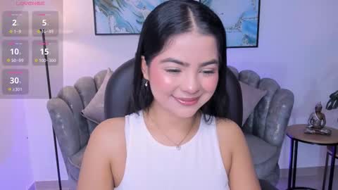 Snapshot of layla_breezee_ chatting on December 1, 12:10 pm Layla Breezee online show from December 1, 12:10 pm