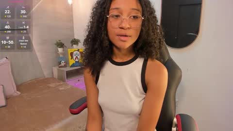 layla_clarke online show from November 27, 3:30 am