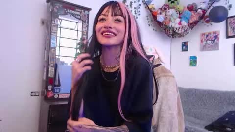 layla_quinn online show from January 6, 4:43 pm