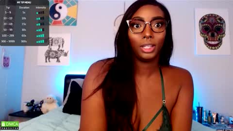 Snapshot of laylaariana69 chatting on February 27, 3:50 am LaylaAriana online show from February 27, 3:50 am