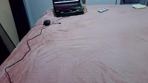 kelly online show from February 9, 9:39 pm