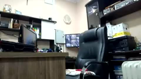 kelly online show from June 30, 8:32 pm
