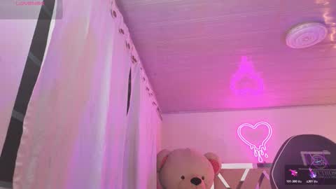 laylafoxy_tay online show from December 22, 3:14 am