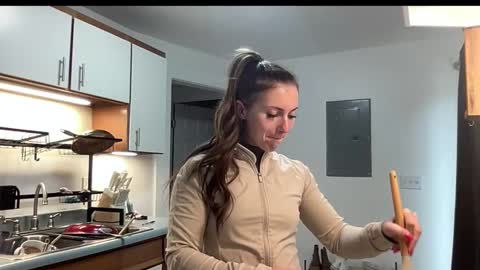 laylahlaylah1 online show from November 11, 4:07 pm