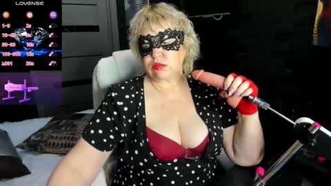 laylalaylamilf online show from November 27, 5:53 am