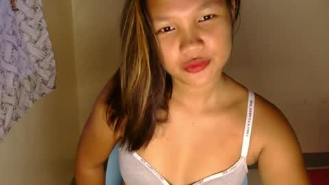 Snapshot of laylanimfa chatting on June 23, 11:36 pm Nimfa online show from June 23, 11:36 pm