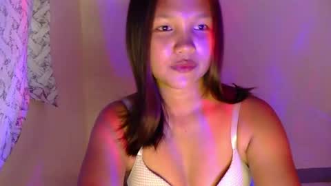 Snapshot of laylanimfa chatting on July 26, 10:44 am Nimfa online show from July 26, 10:44 am