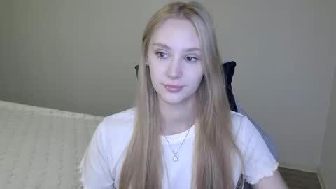 LaylaPretty001 online show from November 13, 5:28 am