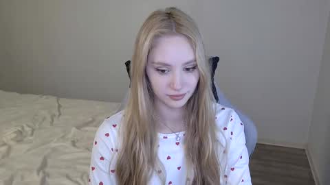 LaylaPretty001 online show from February 3, 6:40 am