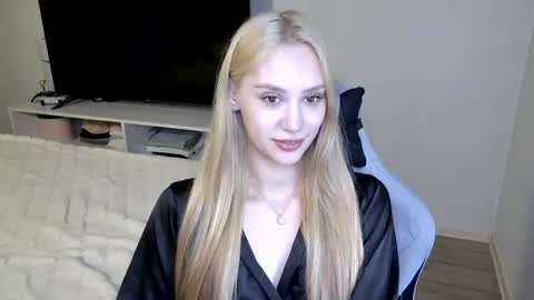 LaylaPretty001 online show from July 10, 4:39 am