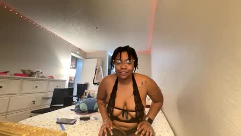 Snapshot of laylarose6 chatting on February 5, 5:56 am Layla Ros online show from February 5, 5:56 am