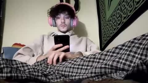 Snapshot of laymetorest420 chatting on February 22, 9:56 am Stitch online show from February 22, 9:56 am