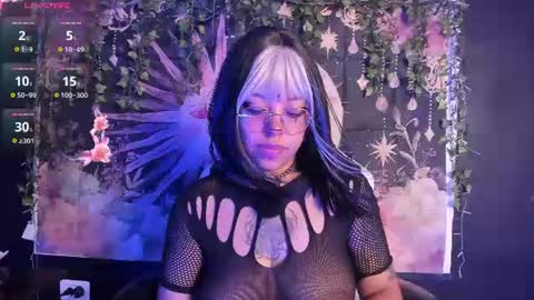 Snapshot of layra_66 chatting on July 17, 4:34 pm layra_66 online show from July 17, 4:34 pm