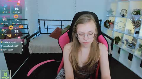 layriantavee online show from December 30, 9:59 am