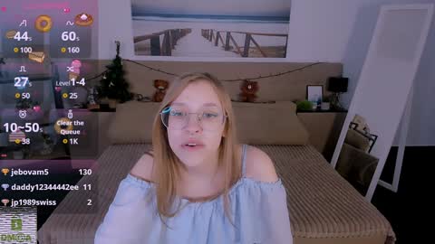 layriantavee online show from January 3, 10:20 am