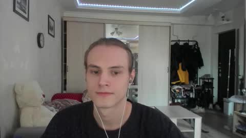 Snapshot of lazaret1k chatting on March 26, 12:11 pm Vladi online show from March 26, 12:11 pm