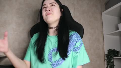 Lisa online show from January 4, 4:55 am