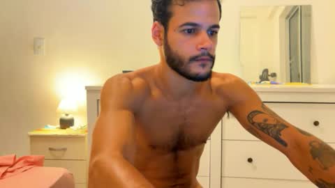 Snapshot of lcscerq chatting on November 27, 1:40 am lcscerq online show from November 27, 1:40 am