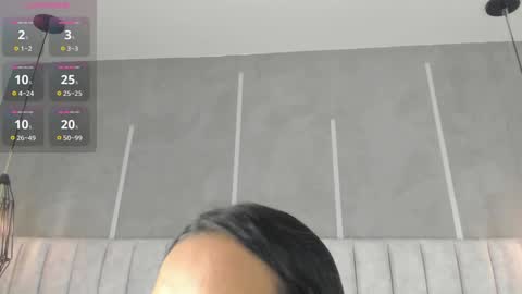 Snapshot of lea_gray chatting on December 29, 7:11 pm online show from December 29, 7:11 pm