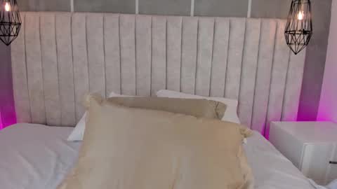 Snapshot of lea_gray chatting on October 25, 6:46 pm online show from October 25, 6:46 pm