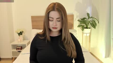 lea online show from March 5, 10:28 pm