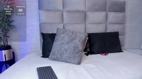 lea_walkerr online show from October 9, 9:13 pm