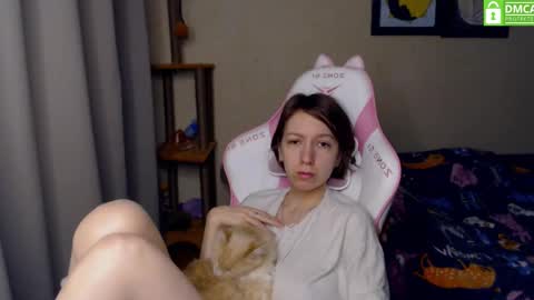 Snapshot of leah__gotty chatting on December 2, 2:19 pm Leah  Gotty online show from December 2, 2:19 pm