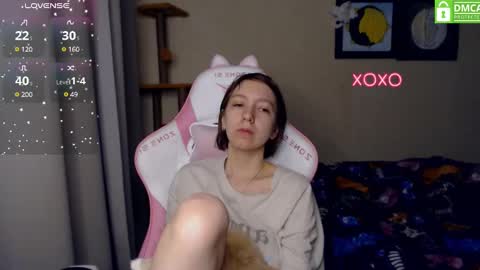 Snapshot of leah__gotty chatting on December 6, 2:28 pm Leah  Gotty online show from December 6, 2:28 pm