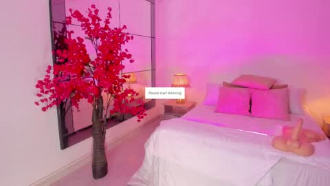 Leah  Greyy online show from April 7, 11:32 am