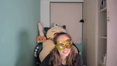 Laura online show from February 19, 3:13 am