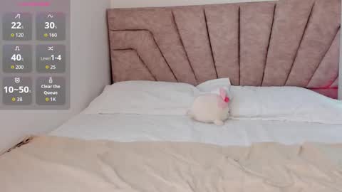 leahaltomm online show from November 10, 9:36 pm