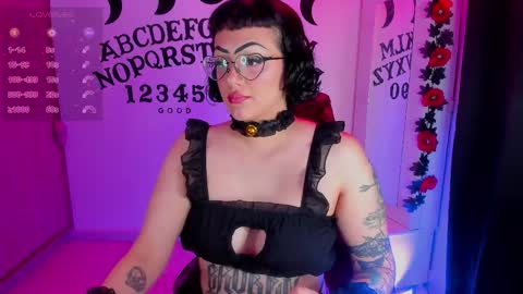  Leah   Independent Model  OF leahghoul666  online show from November 7, 3:28 am