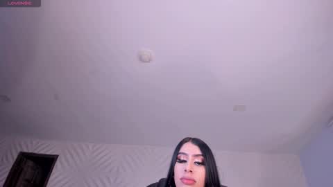 Snapshot of leahlombardi_ chatting on December 23, 3:37 am leahlombardi_ online show from December 23, 3:37 am