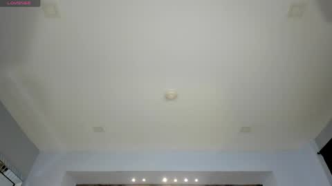 Snapshot of leahlombardi_ chatting on March 29, 3:17 am leahlombardi_ online show from March 29, 3:17 am