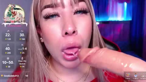 leah online show from December 29, 9:20 pm