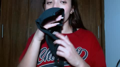 Snapshot of leanaalhub chatting on December 21, 6:09 am leanaalhub online show from December 21, 6:09 am